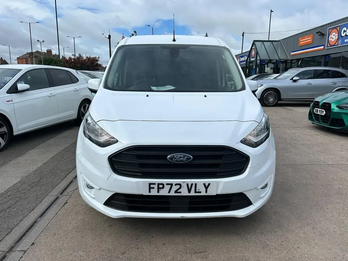 Used Ford Transit Connect Limited 120 HP (88 kW) 2023 White MPV