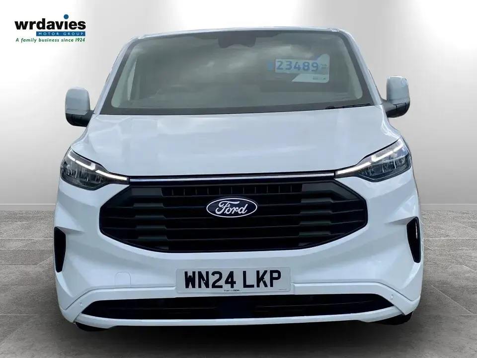 Used Ford Transit Custom Limited 136 HP (100 kW) 2024 White Van