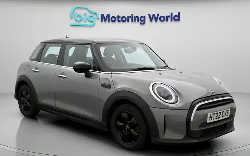Used Mini Cooper Classic 136 HP (100 kW) 2022 Hatchback