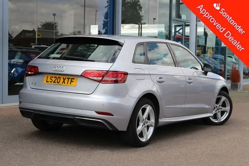 Used Audi A3 Sportback e-tron Advanced 204 HP (150 kW) 2020 Silver Hatchback