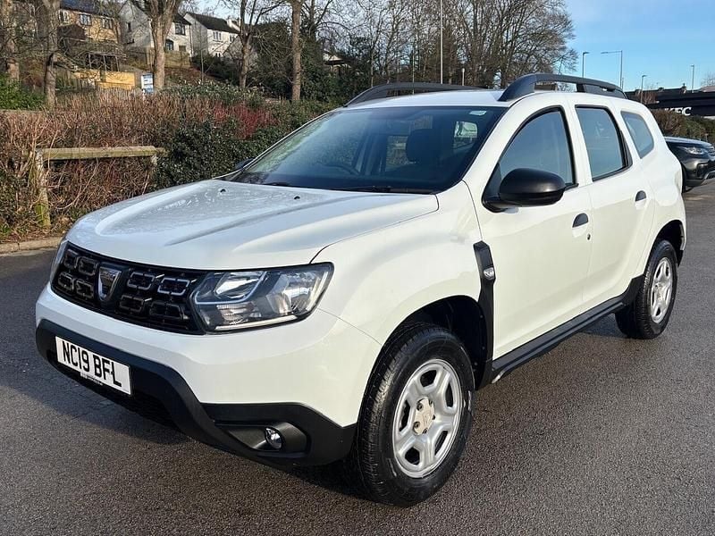 White Used 2019 Dacia Duster Essentiel Hatchback | £9,350 (Good price) - Image 1/4