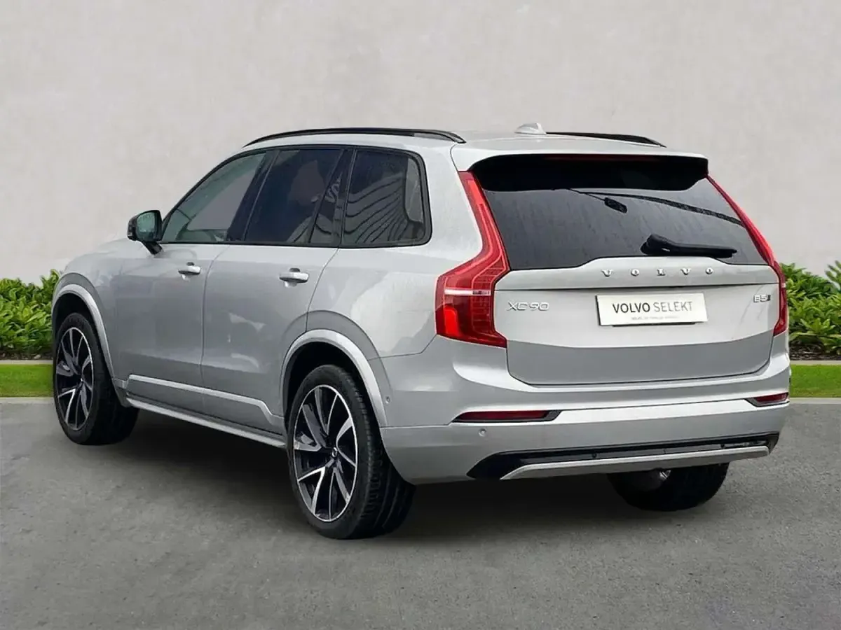 Usado Volvo XC90 Plus 2022 Prateado SUV