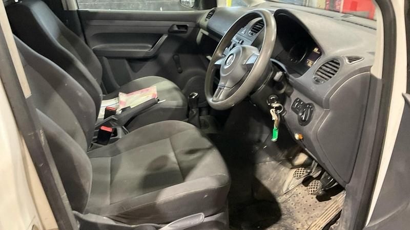 Used VW Caddy Startline 102 HP (75 kW) 2015 White MPV