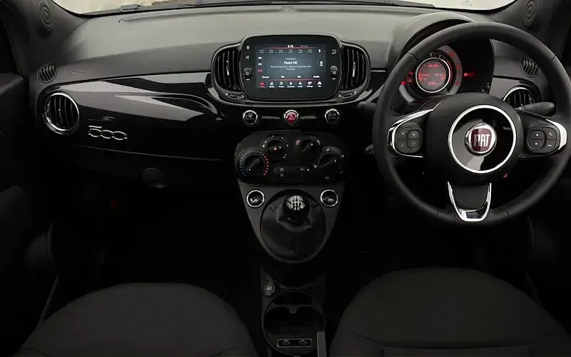 Used Fiat 500 69 HP (50 kW) 2024 Black Hatchback