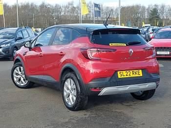 Usado Renault Captur Iconic 140 HP (102 kW) 2022 Vermelho SUV
