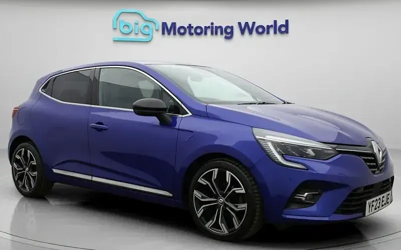 Used Renault Clio Techno 90 HP (66 kW) 2023 Hatchback