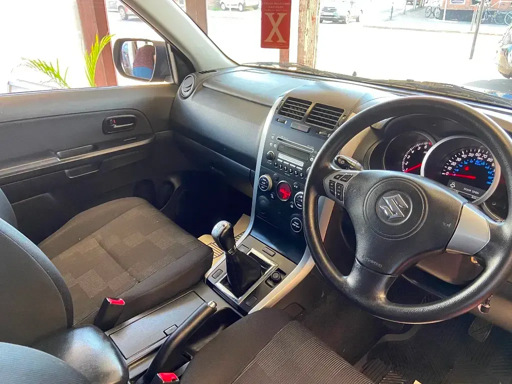 Used Suzuki Grand Vitara SZ4 106 HP (77 kW) 2010 Blue SUV