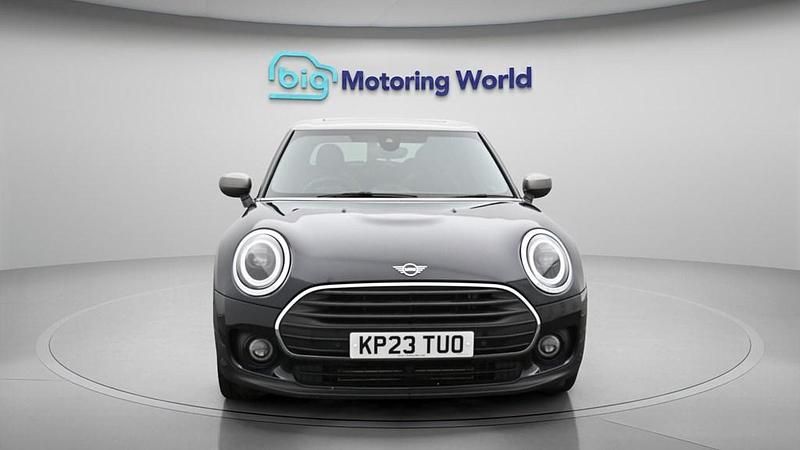 Used Mini Cooper Clubman Exclusive 136 HP (100 kW) 2023 Black Estate