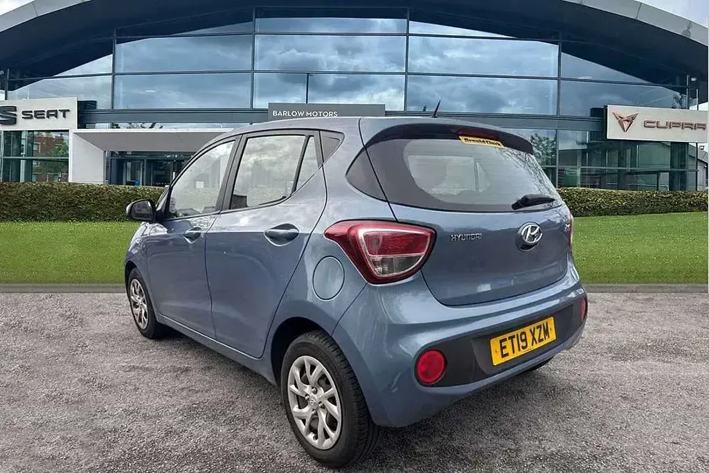 Used Hyundai i10 SE 87 HP (63 kW) 2019 Blue Hatchback