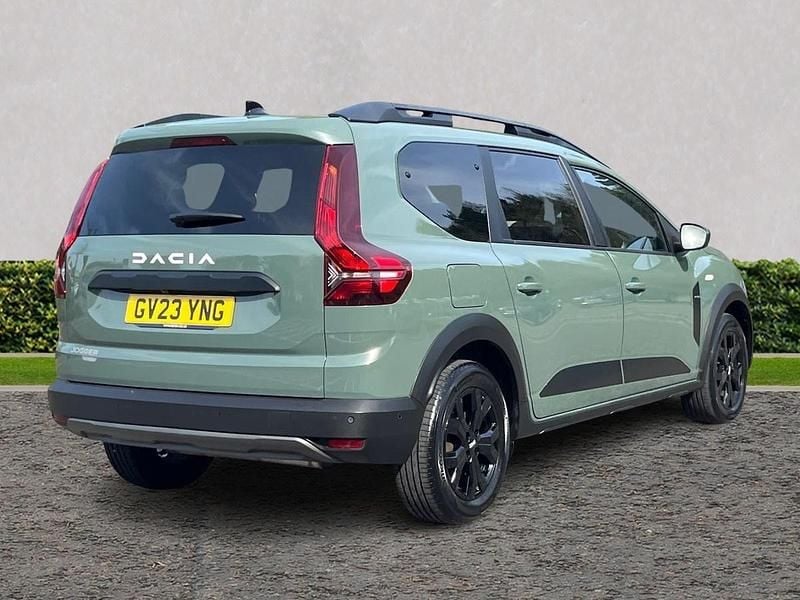 Used Dacia Jogger Extreme 2023 Green MPV