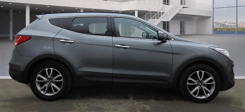 Used Hyundai Santa Fe Premium 194 HP (142 kW) 2013 Silver SUV
