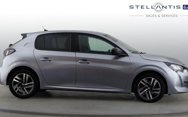 Used Peugeot 208 Allure+ 102 HP (75 kW) 2023 Grey Hatchback