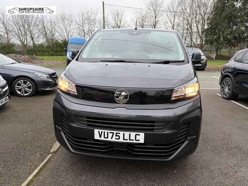 New Vauxhall Vivaro 143 HP (105 kW) 2025 Grey MPV