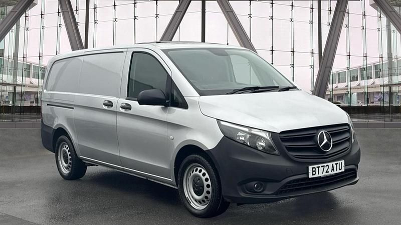 Used Mercedes Vito Progressive 136 HP (100 kW) 2022 Silver Van
