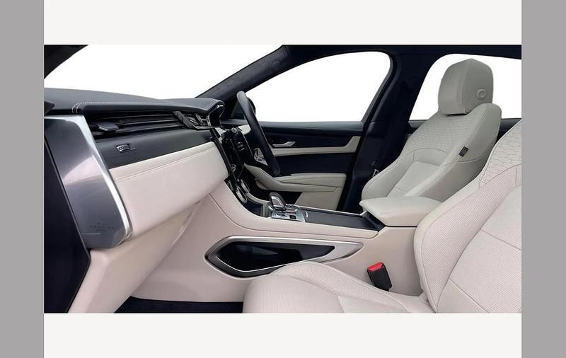 Used Jaguar F-Pace R-Dynamic 204 HP (150 kW) 2024 Portofino blue SUV