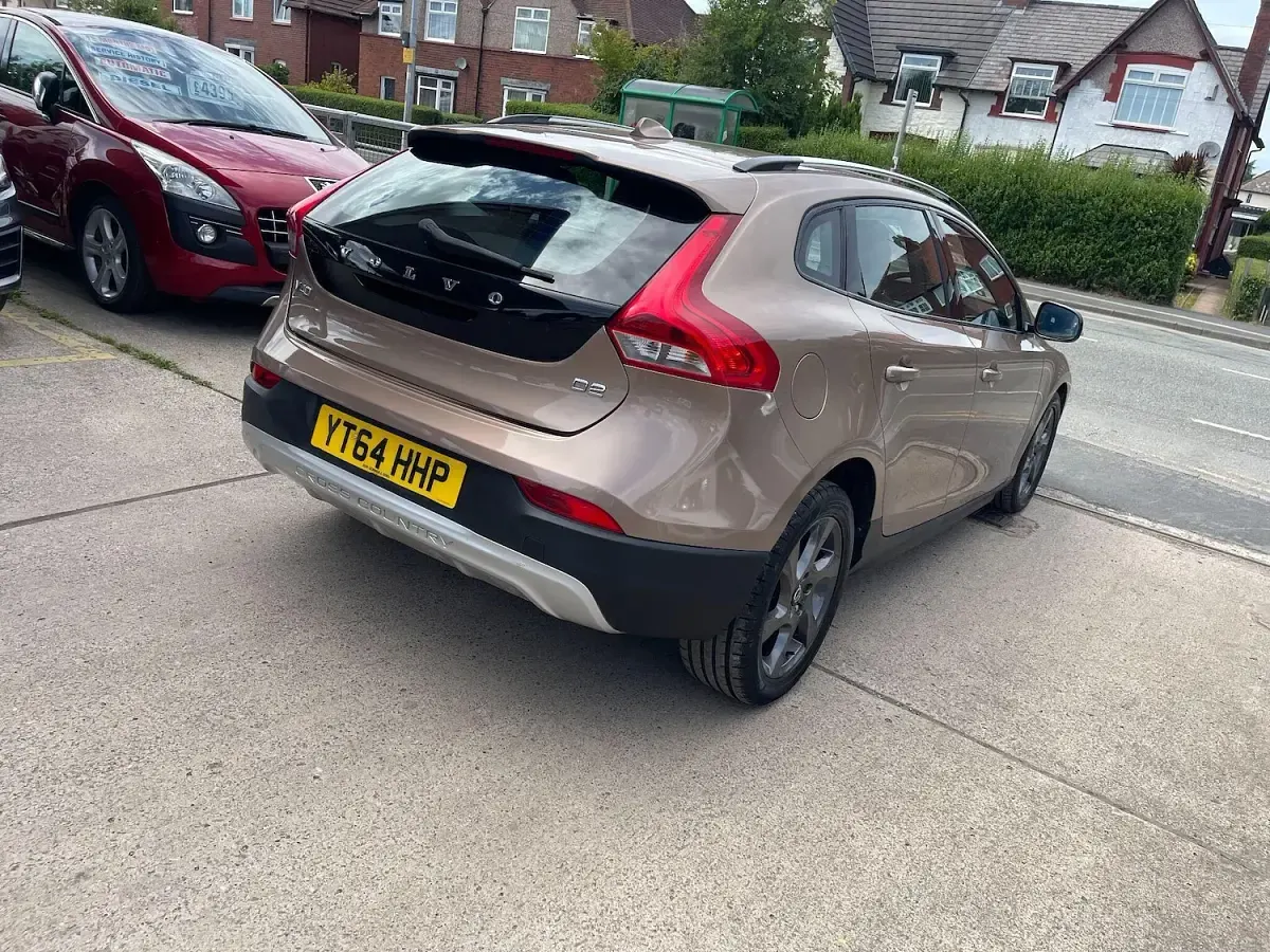 Used Volvo V40 2014 Bronze Hatchback