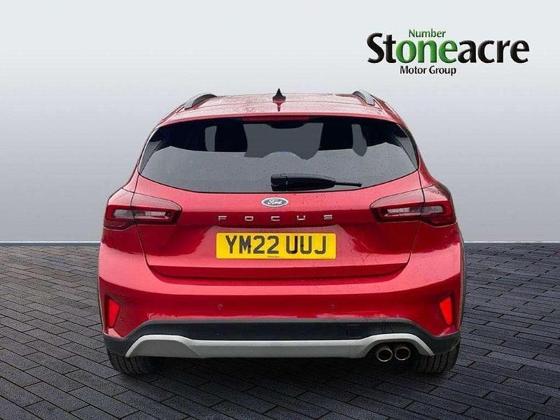 Used Ford Focus Active 125 HP (91 kW) 2022 Red Hatchback