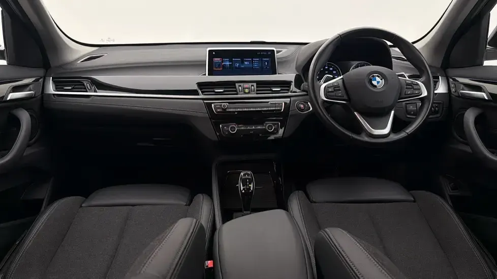 Used BMW X1 Sport Line 176 HP (129 kW) 2022 Silver SUV