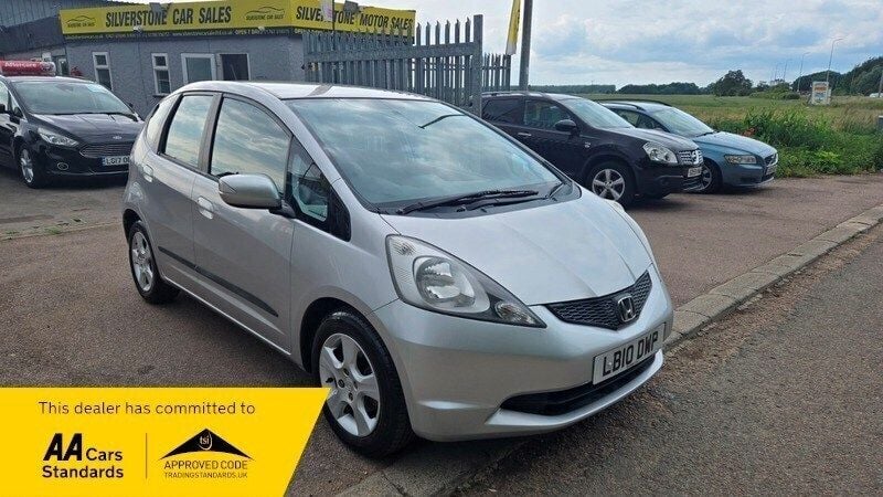 Silver Used 2010 Honda Jazz ES Hatchback | £4,845 (Good price) - Image 1/3