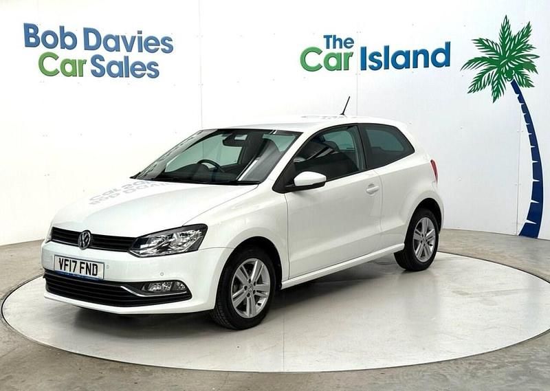 Used VW Polo Edition 60 HP (44 kW) 2017 White Hatchback