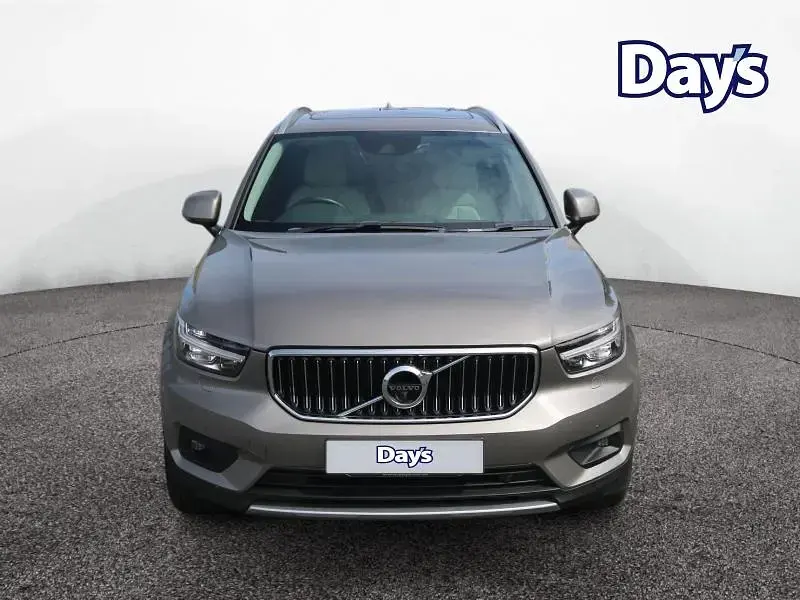 Used Volvo XC40 Inscription 197 HP (144 kW) 2021 Grey SUV