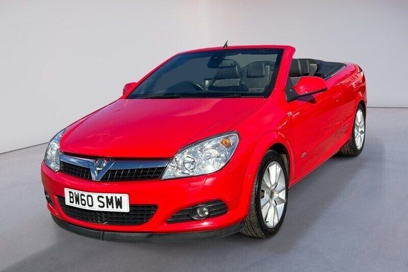 Used 2010 Vauxhall Astra Design Edition | £3,995 (Fair price) - Image 1/1