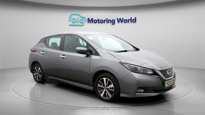 Used Nissan Leaf Acenta 110 kW (150 HP) 2021 Grey Hatchback