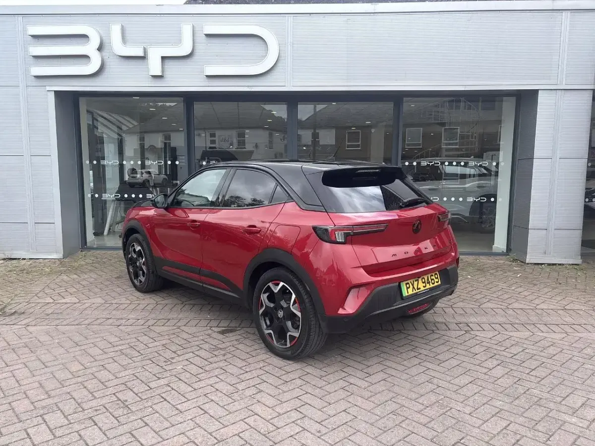 Used Vauxhall Mokka SRi 98 kW (134 HP) 2021 Red SUV