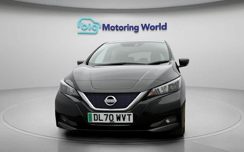Gebraucht Nissan Leaf N-Connecta 110 kW (150 PS) 2020 Schwarz Kleinwagen