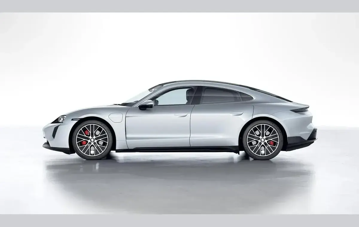 Used Porsche Taycan 389 kW (530 HP) 2022 Silver Sedan