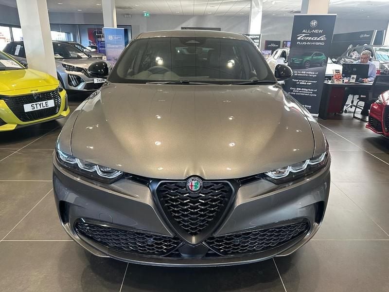 Grey New 2025 Alfa Romeo Tonale Veloce SUV | £33,995 (Expensive) - Image 1/4