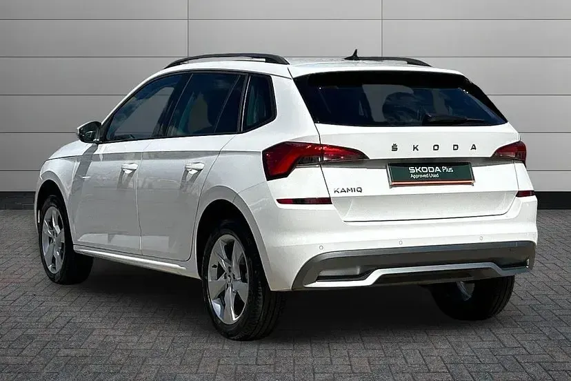 Used Skoda Kamiq SE Drive 150 HP (110 kW) 2023 White SUV