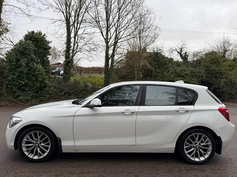 Used BMW 118 2012 White Hatchback