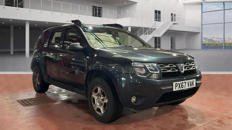 Used Dacia Duster Ambiance 110 HP (80 kW) 2017 Grey SUV
