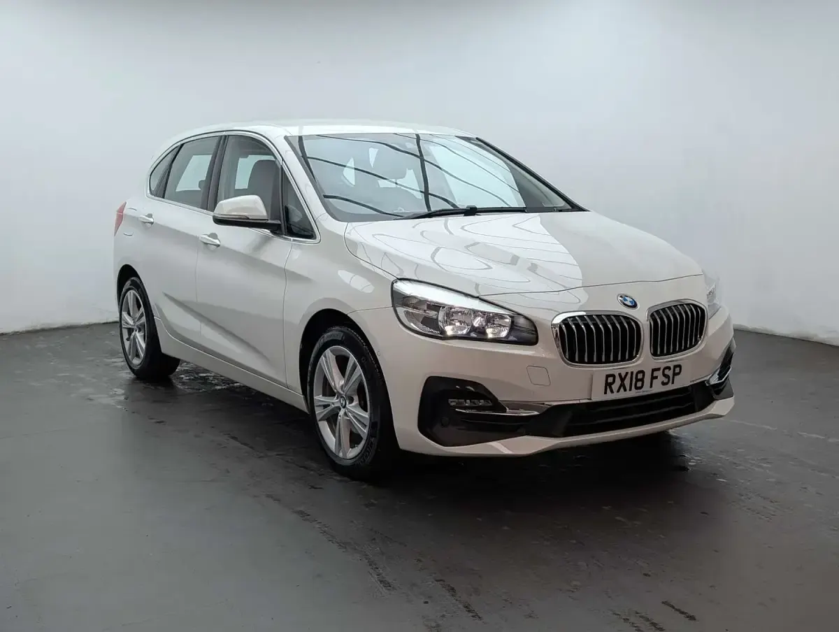 Used BMW 218 Luxury Line 2018 White MPV