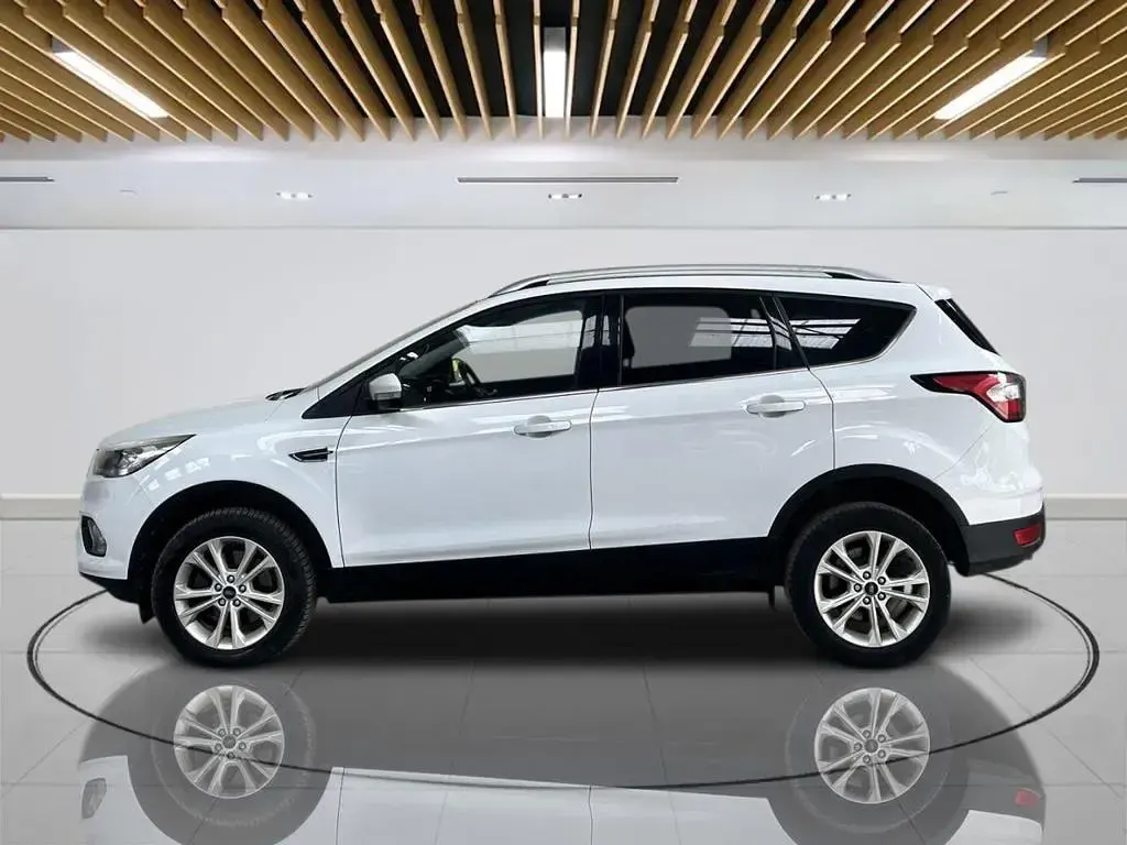 Used Ford Kuga Titanium 120 HP (88 kW) 2018 White SUV