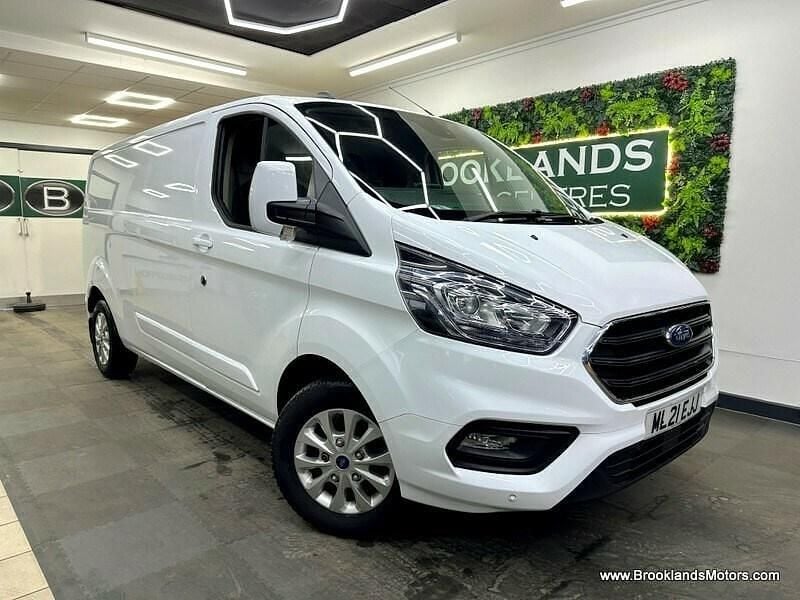 Used Ford Transit Custom Limited 130 HP (95 kW) 2021 White Van