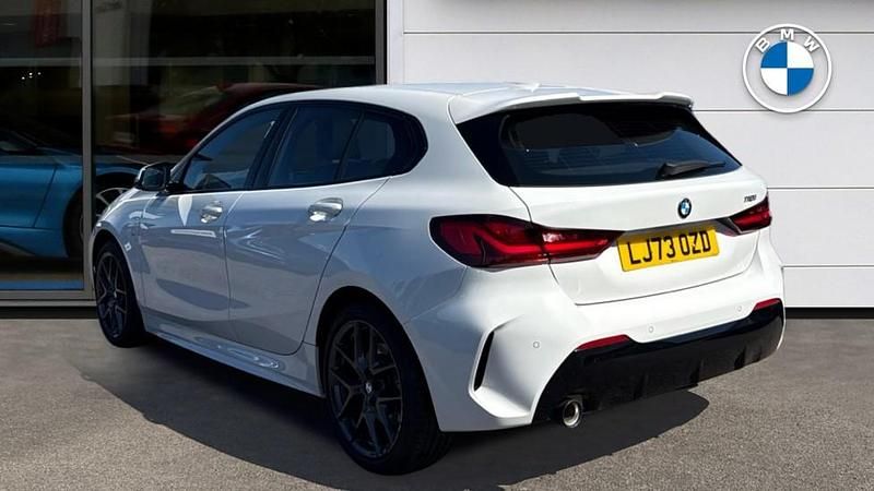 Used BMW 118 M Sport 134 HP (98 kW) 2023 White Hatchback