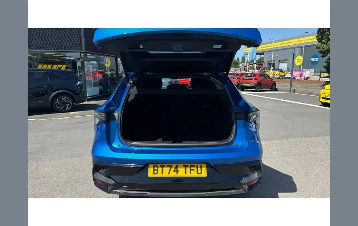 Used Renault Rafale Techno Esprit Alpine 300 HP (220 kW) 2024 Other SUV