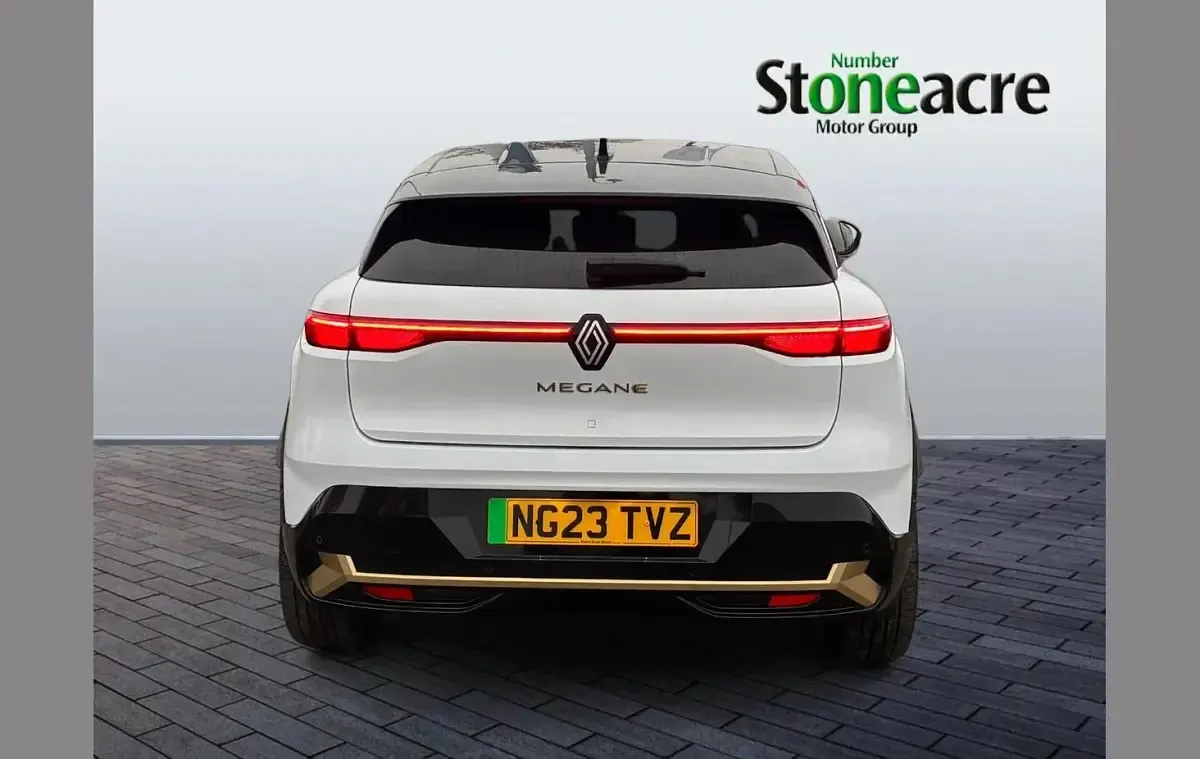 Used Renault Megane E-Tech Iconic 161 kW (220 HP) 2023 Other Hatchback
