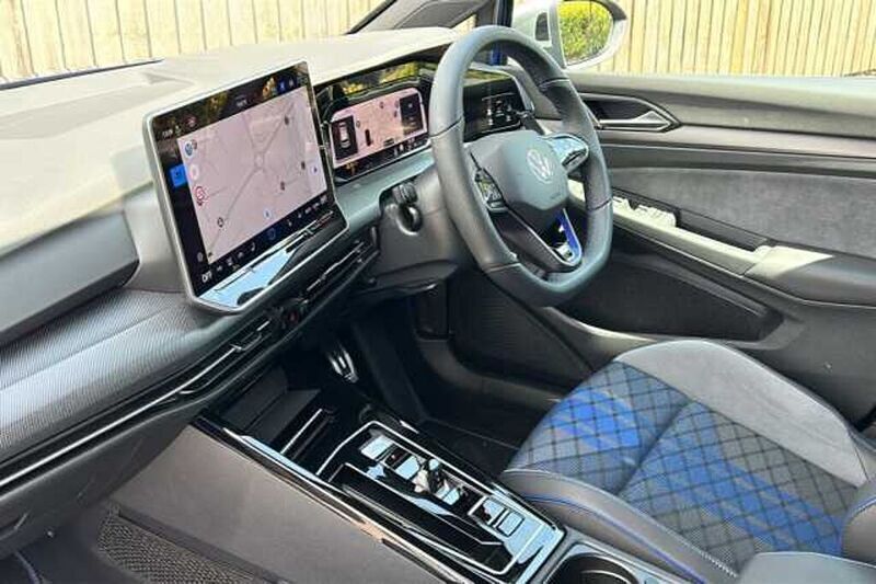 Image 2/4