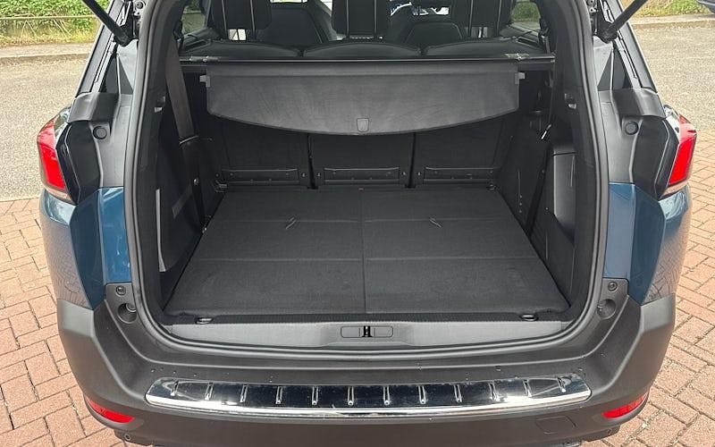 Used Peugeot 5008 Allure+ 131 HP (96 kW) 2023 Blue SUV