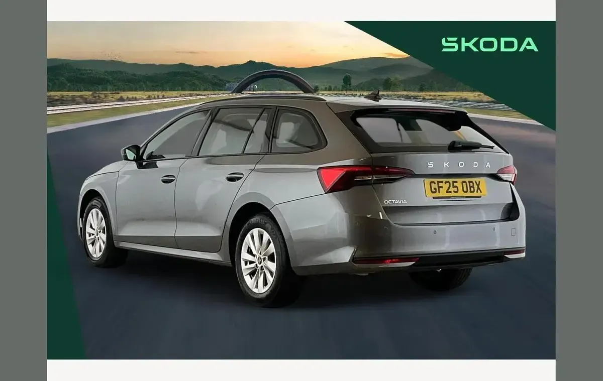 Usado Skoda Octavia SE Technology 150 CV (110 kW) 2025 Gris Familiar