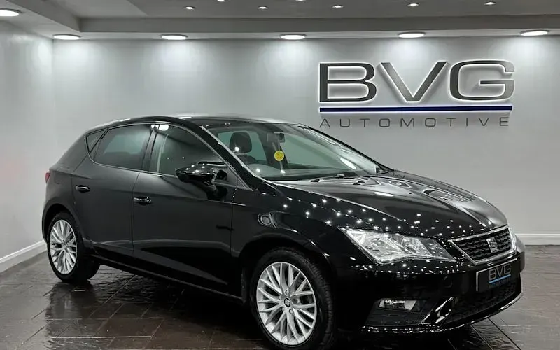Used Seat Leon SE Dynamic 131 HP (96 kW) 2019 Hatchback