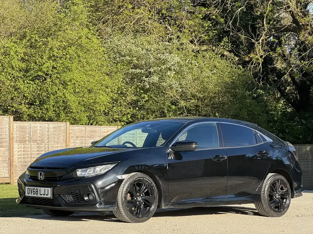 Used Honda Civic SR 120 HP (88 kW) 2018 Black Hatchback