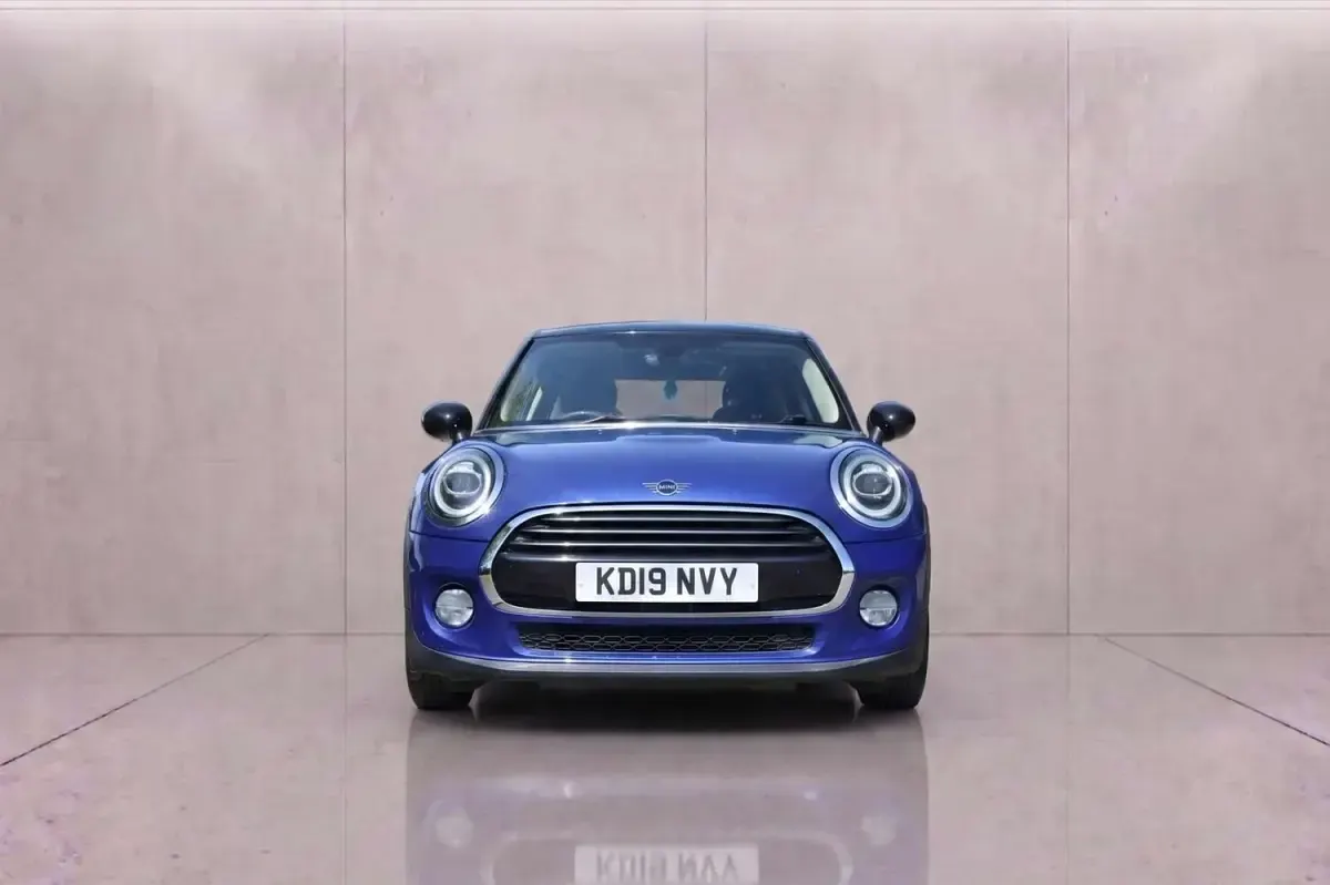 Used Mini Cooper Classic 2019 Blue Hatchback