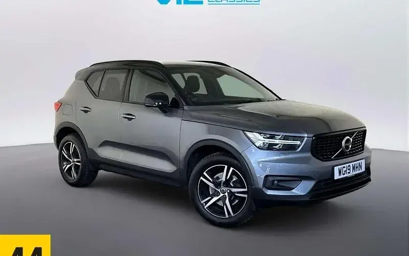 Used Volvo XC40 R-Design 190 HP (139 kW) 2019 SUV