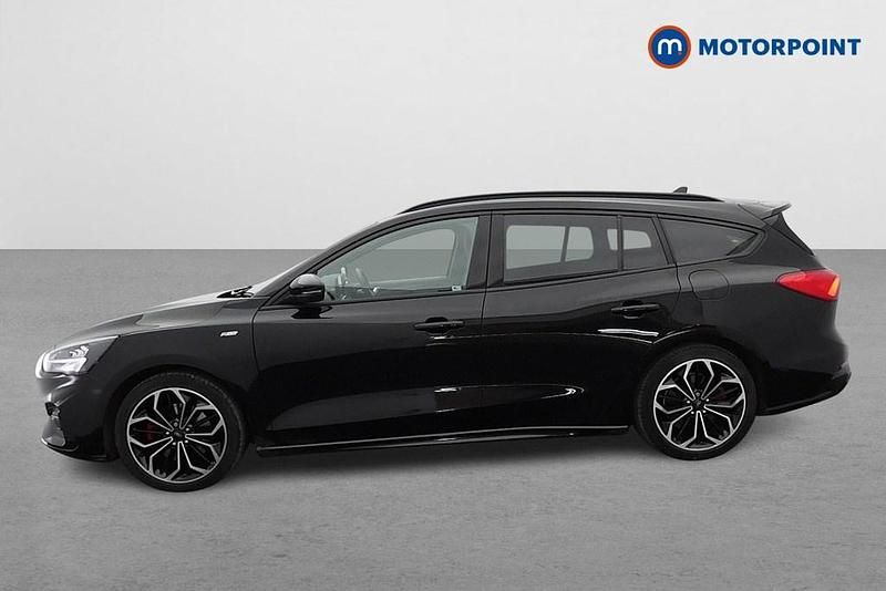 Used Ford Focus ST-Line X 125 HP (91 kW) 2021 Black Estate