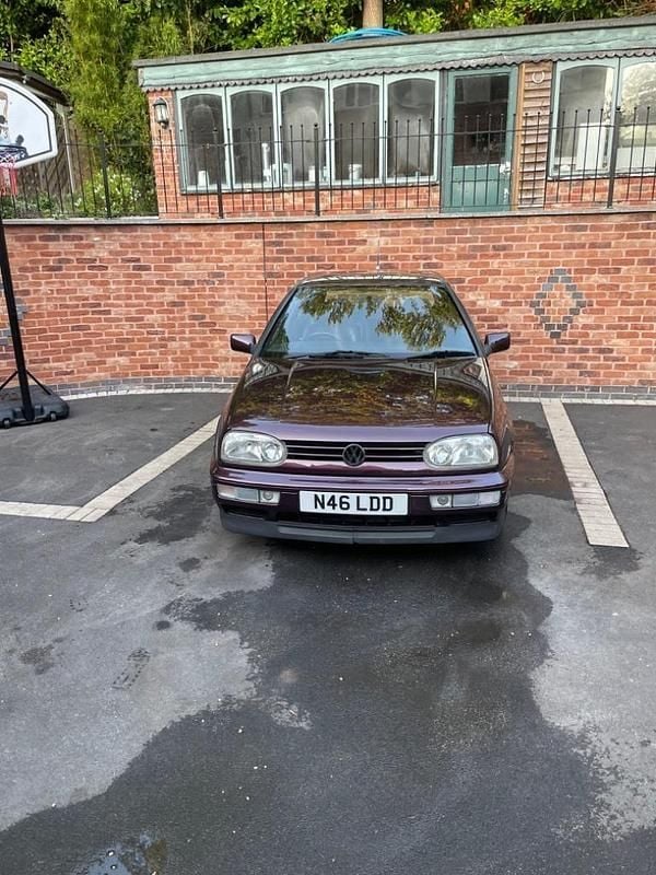 Image 3/4