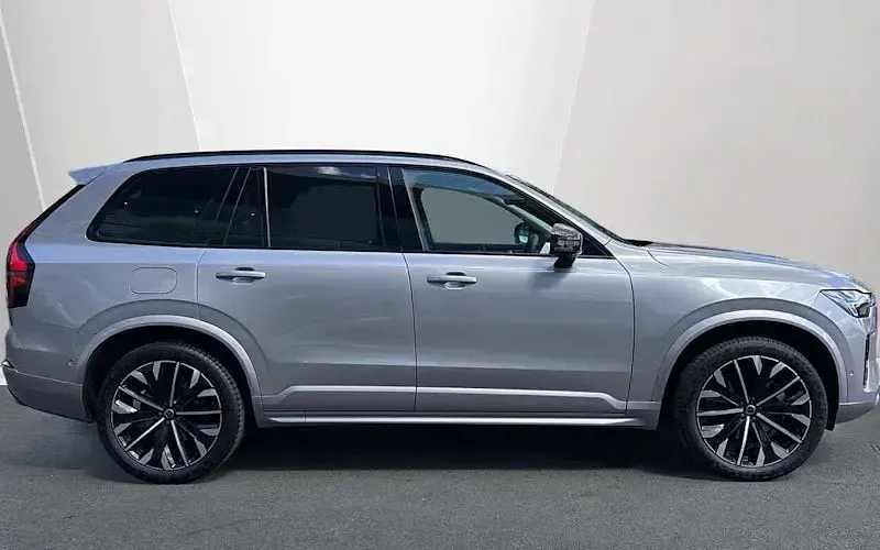 Used Volvo XC90 Ultra 250 HP (183 kW) 2025 SUV
